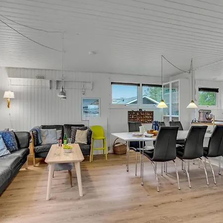 Lovely In With Kitchen * Hjorring